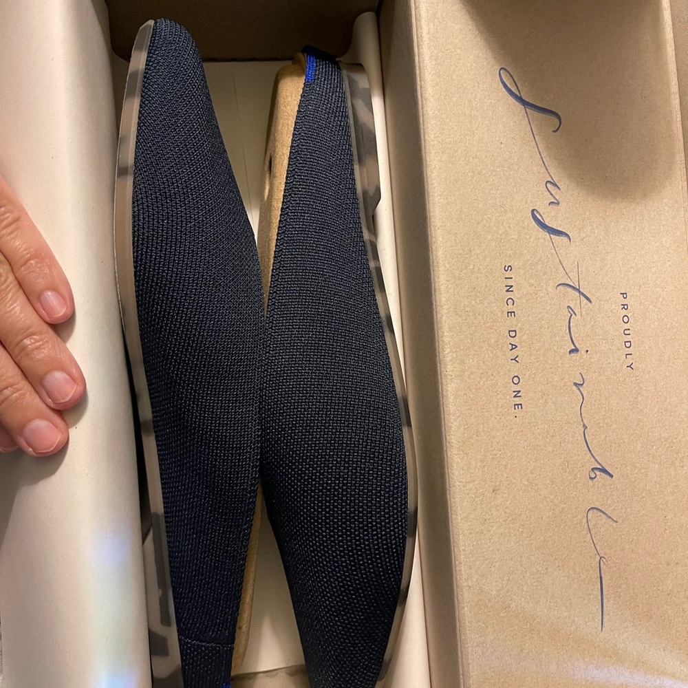 Rothy’s The Almond Demi in Navy size 9 NIB